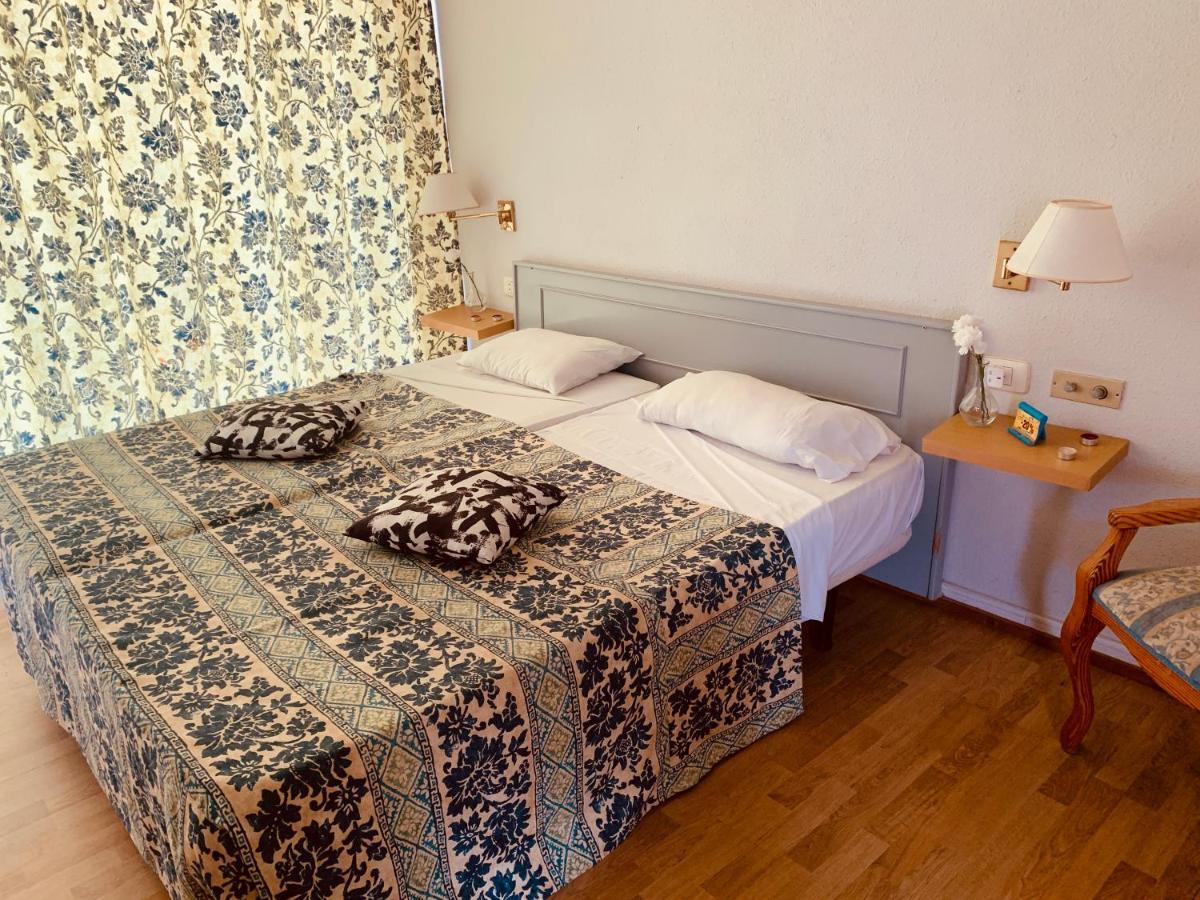Pondemar Apartaments Vistas Playa Feñabe Bagian luar foto